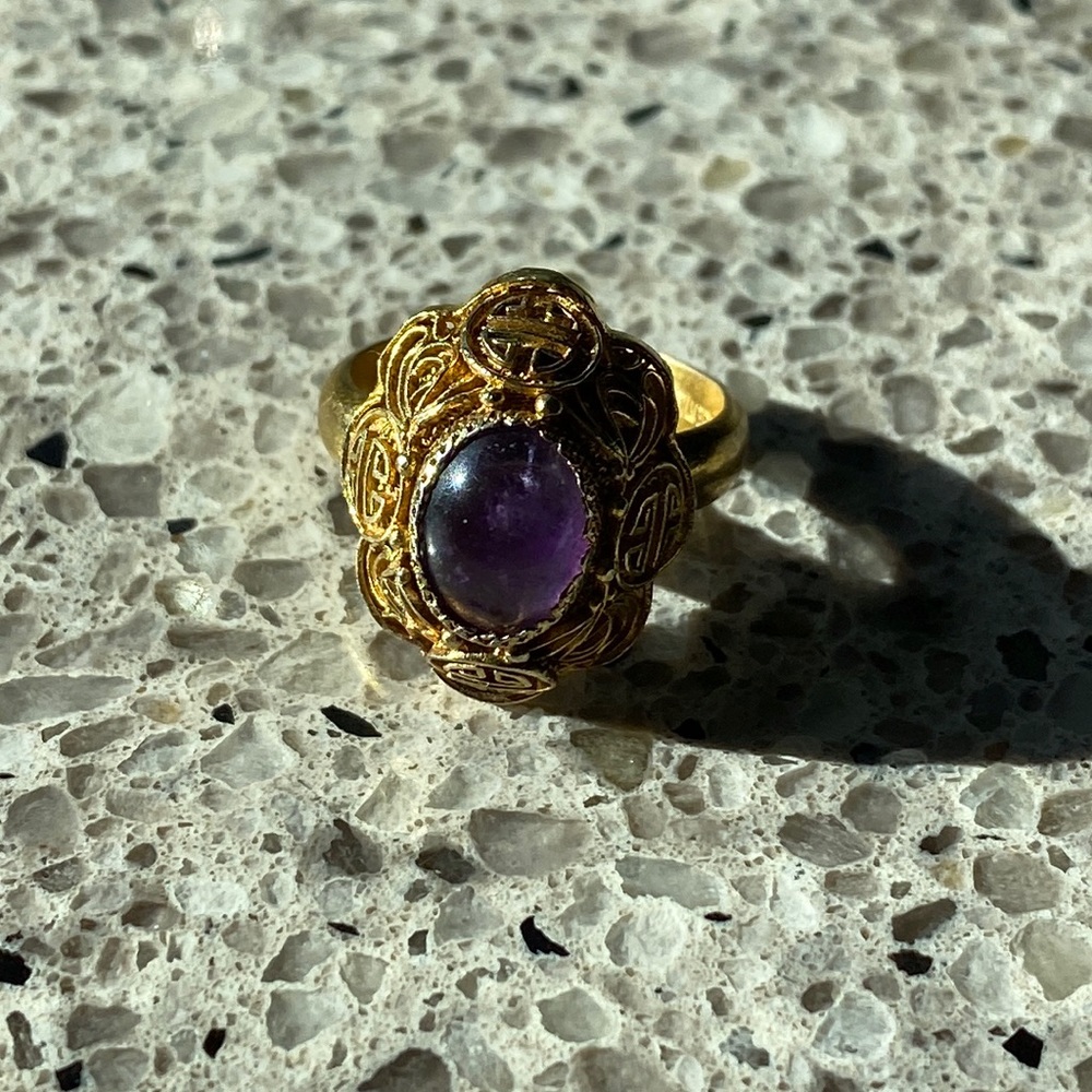 Vintage Amethyst Ring - Picture 2 of 7